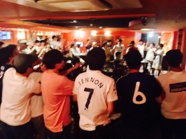 京都 河原町で サッカー ワールドカップ 2018 決勝トーナメント 日本対ベルギー戦を 観戦 パブリックビューイング@El Coyoteサムネイル